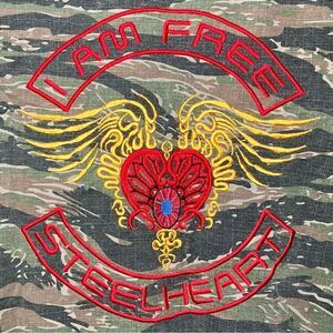 Steelheart Concert Shirt from I Am Free Tour in Green/Red/Gold Men’s L